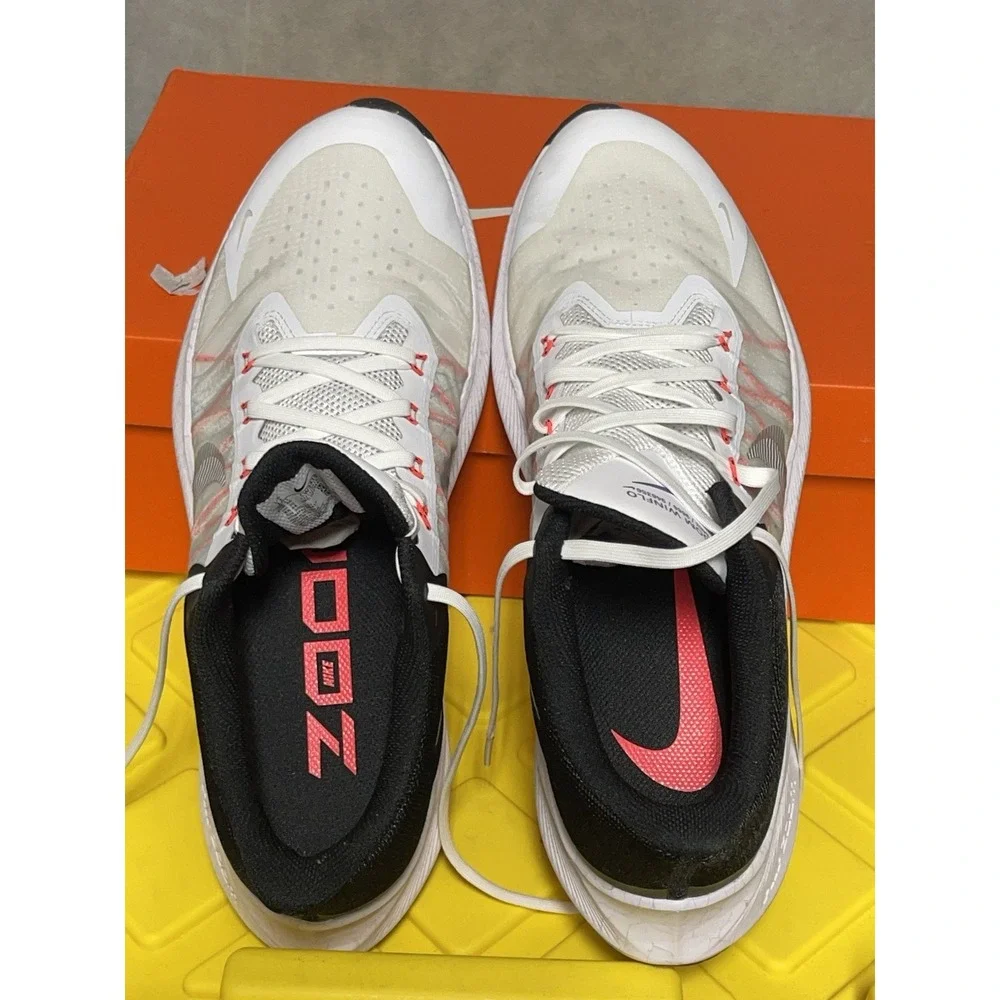 Nike‎ Winflo 8 Shoes Men 12 White Metallic Silver Black Gym CW3419-101 Sneakers